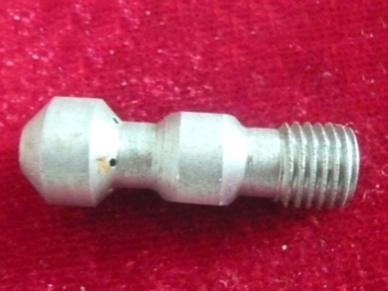 1孔前，5-8孔后喷嘴